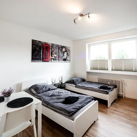 Work & Enjoy In Apartment Ahrensburg